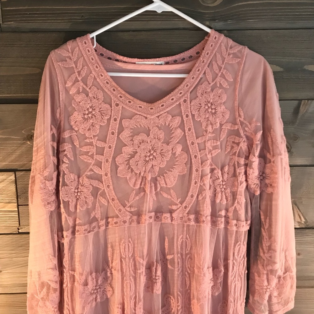 Beautiful Pink Lacy Midi Dress!